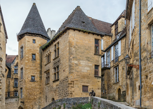alienor-courtage-faire-construire-a-sarlat-la-caneda-financement-dordogne-lot-correze-gironde-charente-lot-et-garonne